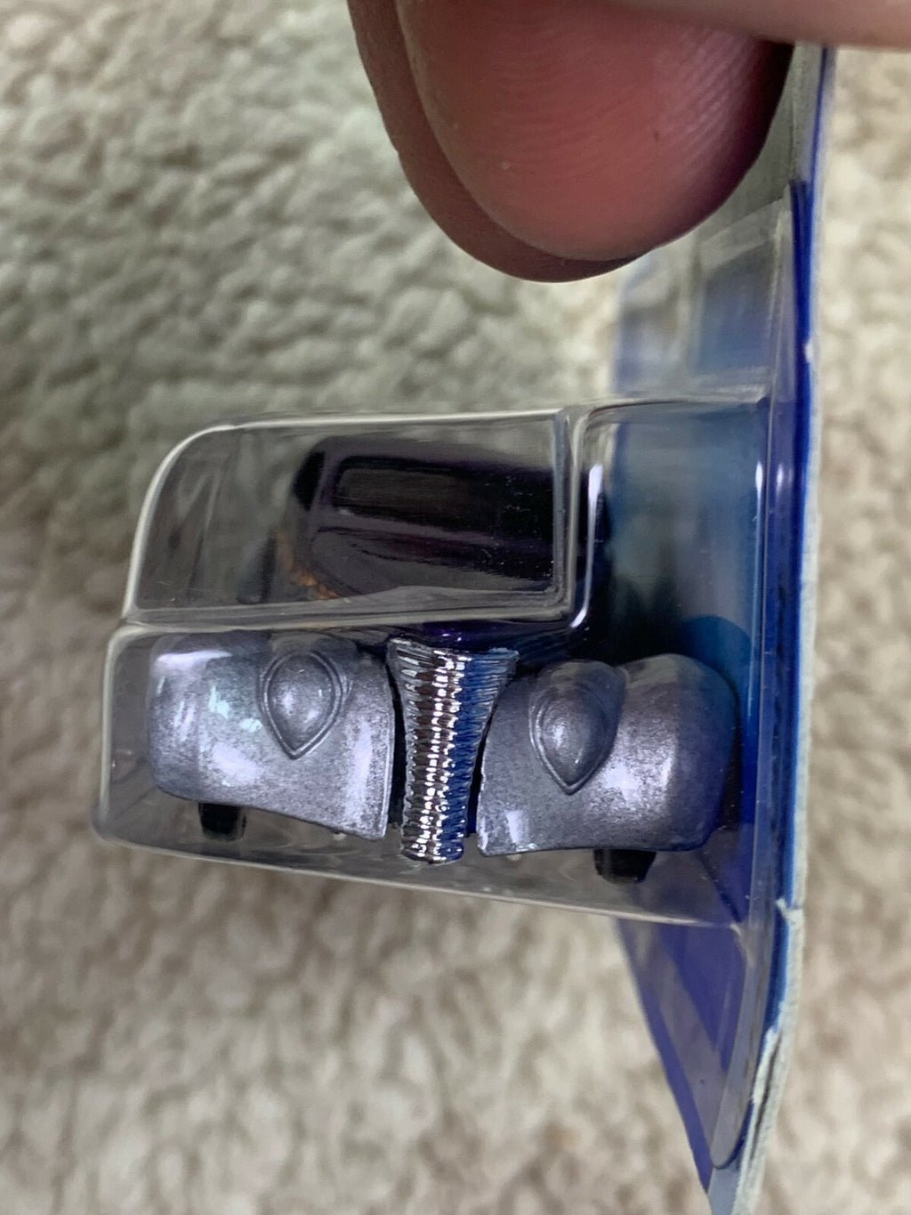 ****Mattel Hot Wheels 2005 Die Cast Scale 1:64 Swoop Coupe Purple/Silver HW05***