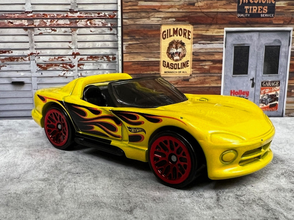 🔥🔥🔥Hot Wheels Dodge Viper 1992 Convertible Yellow Flames DVB06 C15🔥🔥🔥