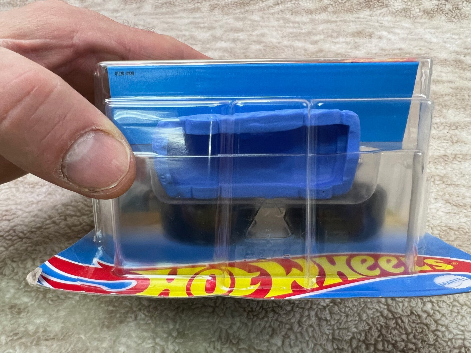 🔥🔥🔥Hot Wheels  Monster Trucks Fan Favorites #2/6 Corvette #GTH58  S-8🔥🔥🔥