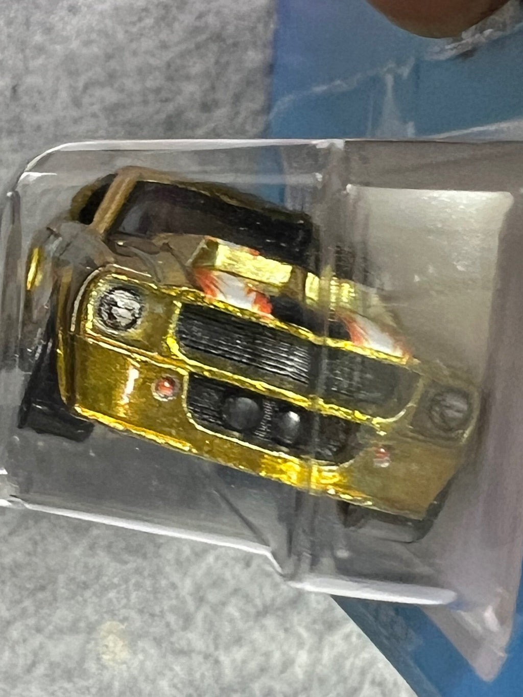 🐎🐎Hot Wheels Ultra Hots Series 67 Shelby GT-500 Spectraflame GOLD H25🐎🐎