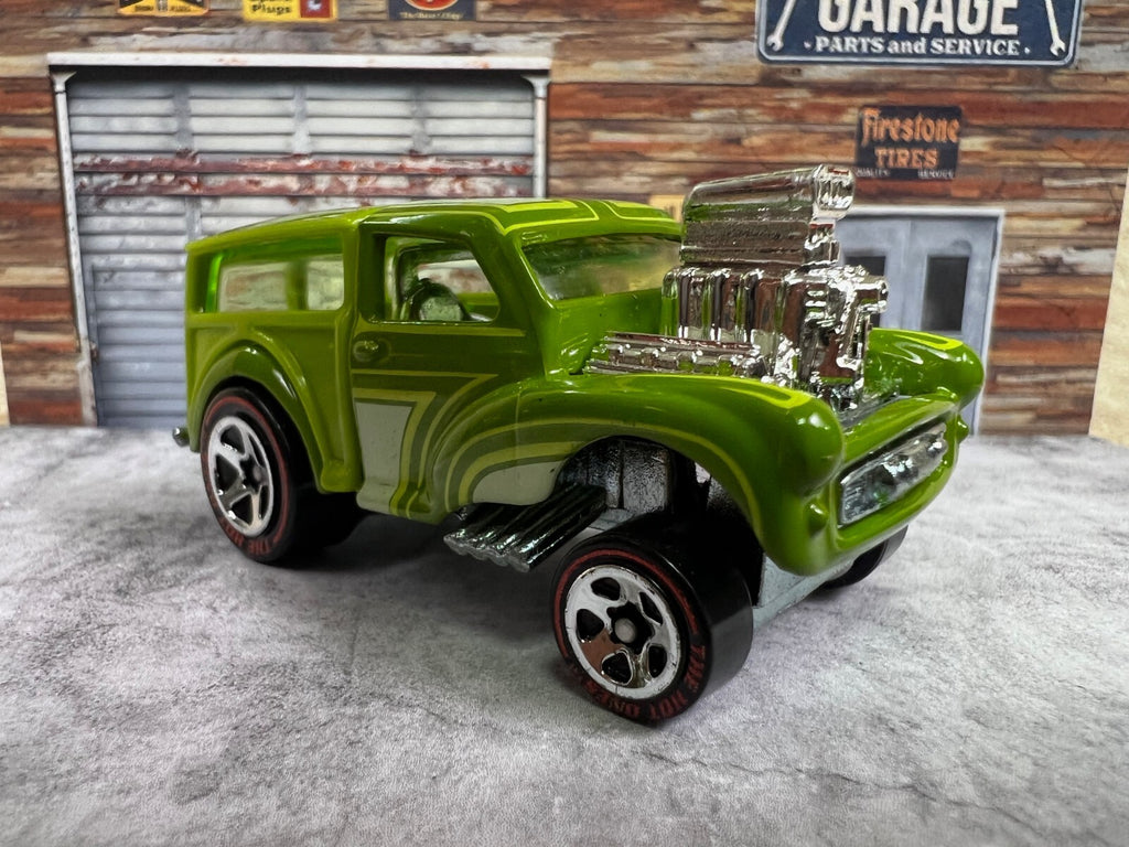 🔥🔥🔥Hot Wheels The Hot One MG Rover CHASE Green🔥🔥🔥