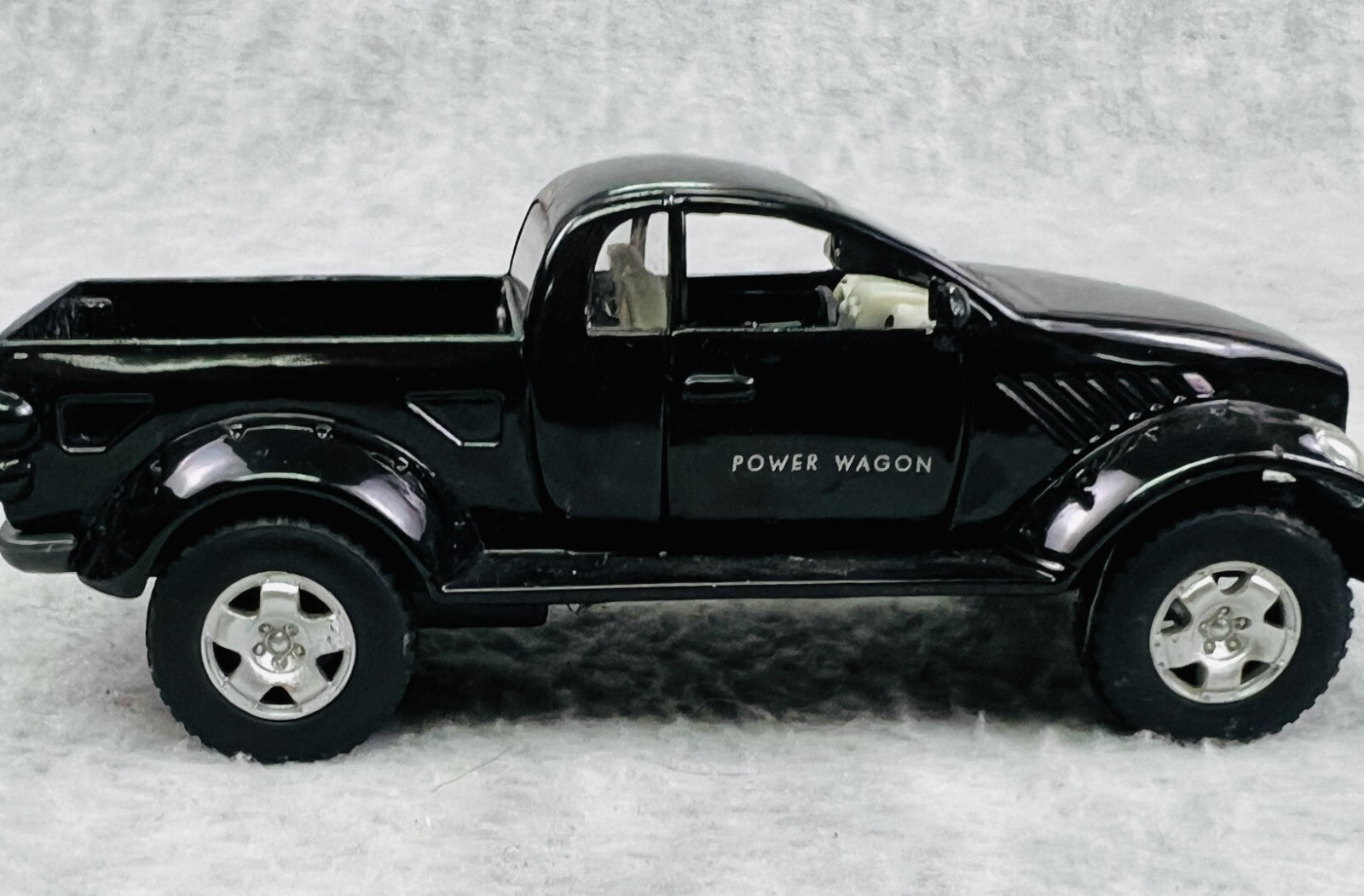 🇺🇸🇺🇸🇺🇸KINSMART Dodge Power Wagon Pickup 1:42 BLACK 🇺🇸🇺🇸🇺🇸