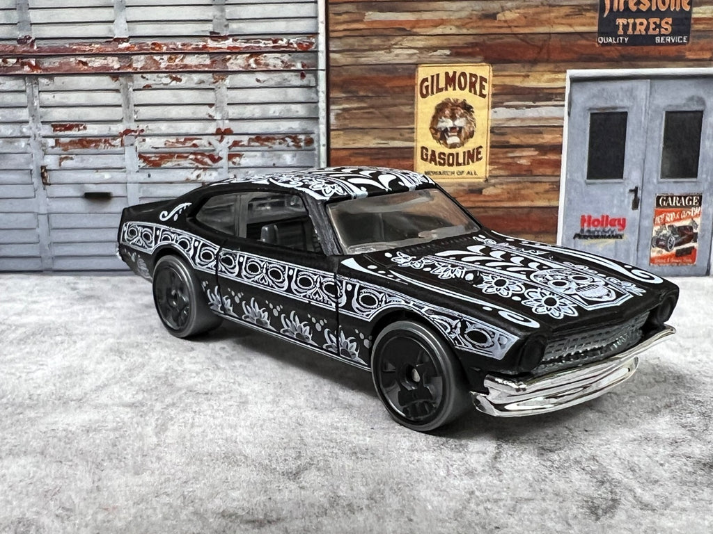 🔥🔥🔥Hot Wheels '71 Maverick Grabber  Halloween Day of The Dead C17🔥🔥🔥