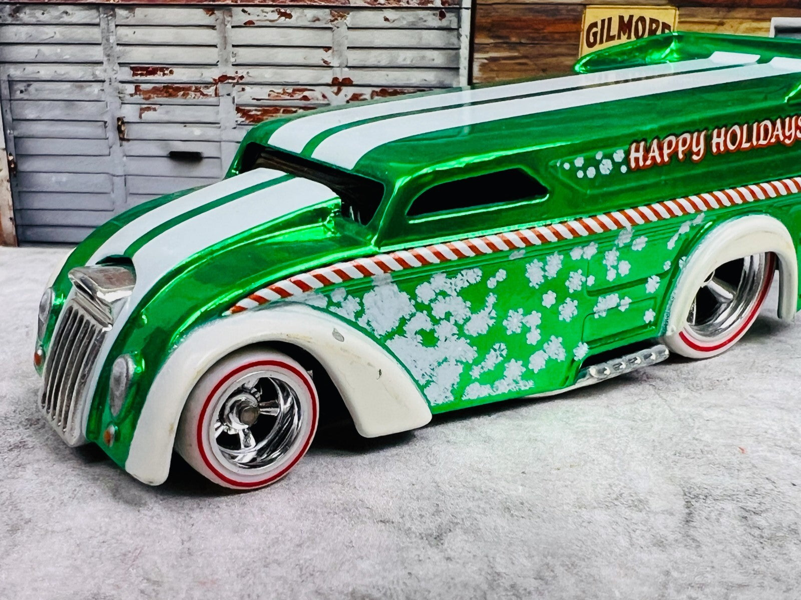 🎄🎄🎄Hot wheels 2013 Holiday Car Club Exclusive Drag Dairy Green C13🎄🎄🎄