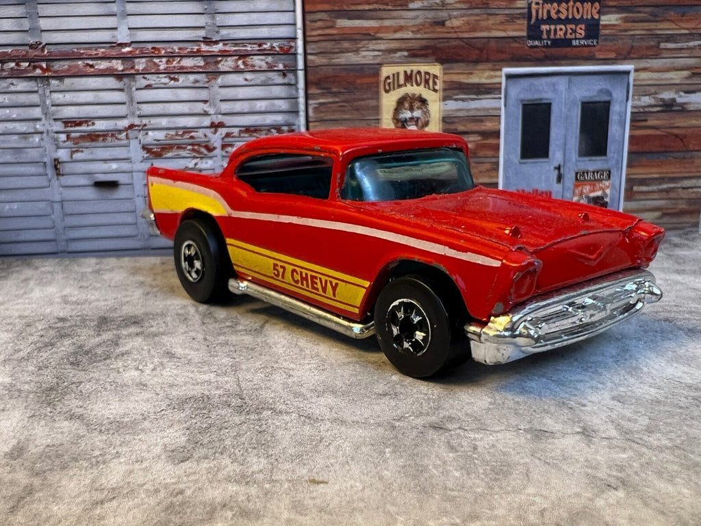 🇺🇸 Hot Wheels '57 Chevy Red Blackwalls 1957 Chevrolet Hong Kong  1976 C5🇺🇸