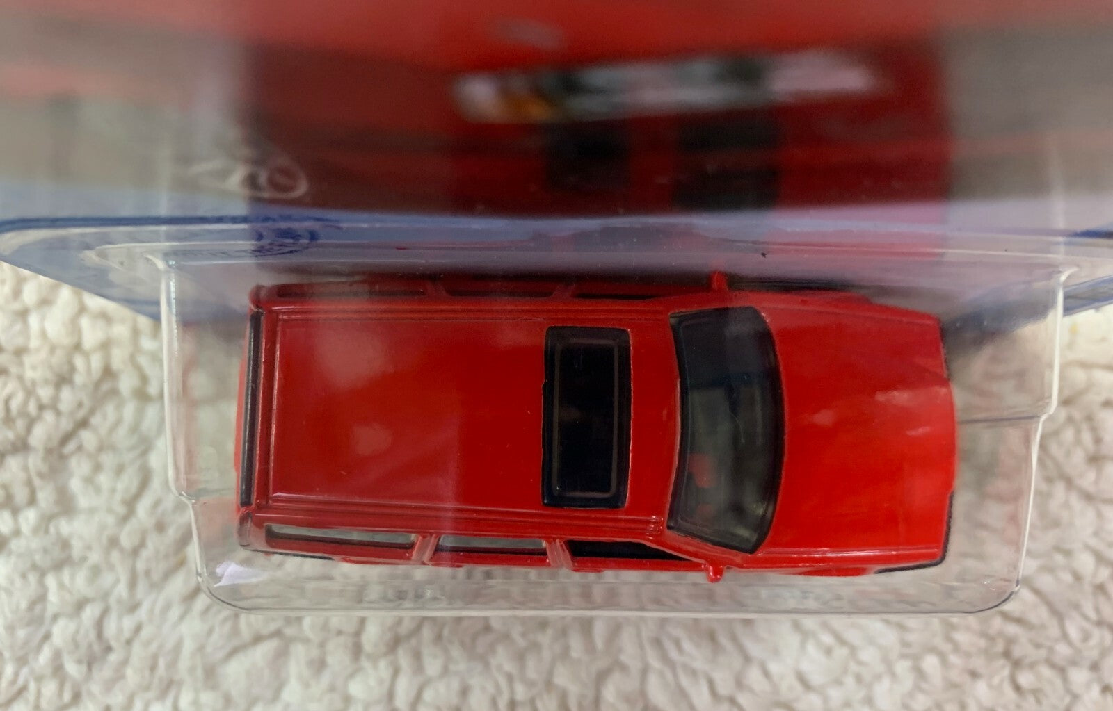 **Hot Wheels #43 Factory Fresh 2/10 VOLVO 850 ESTATE Red w/Chrome 10 Spoke HW05*