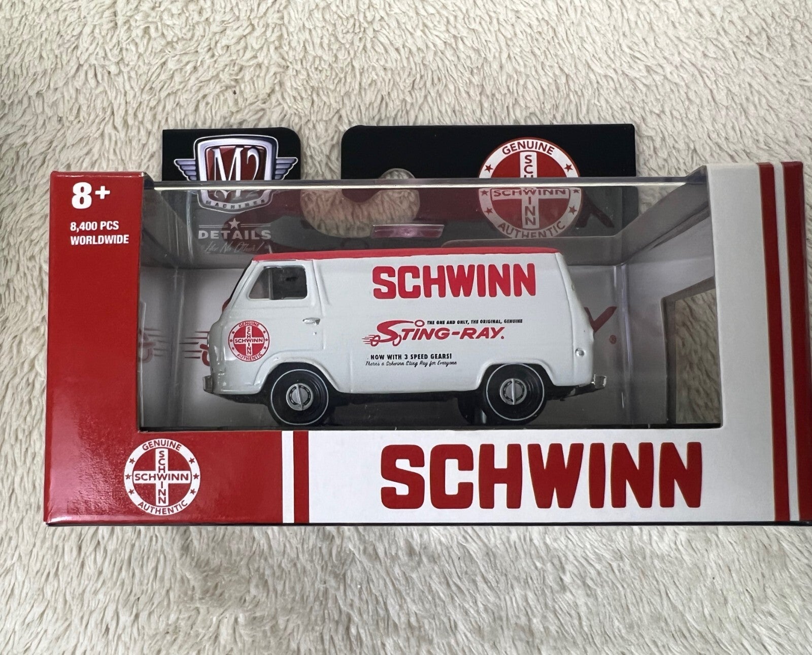 🔥🔥🔥M2 Machines SCHWINN 1965 Ford Econoline Delivery Van R68 21-64 HW15🔥🔥🔥