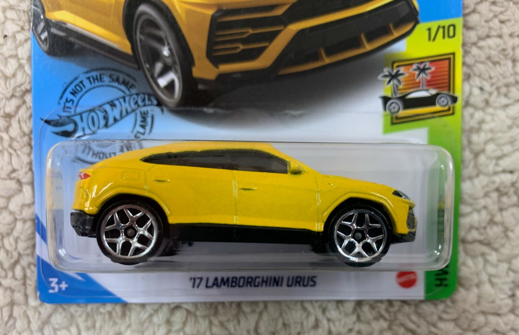 ***Hot Wheels Factory Fresh 1/10 - '17 Lamborghini Urus (Yellow) 213/250 HW05***