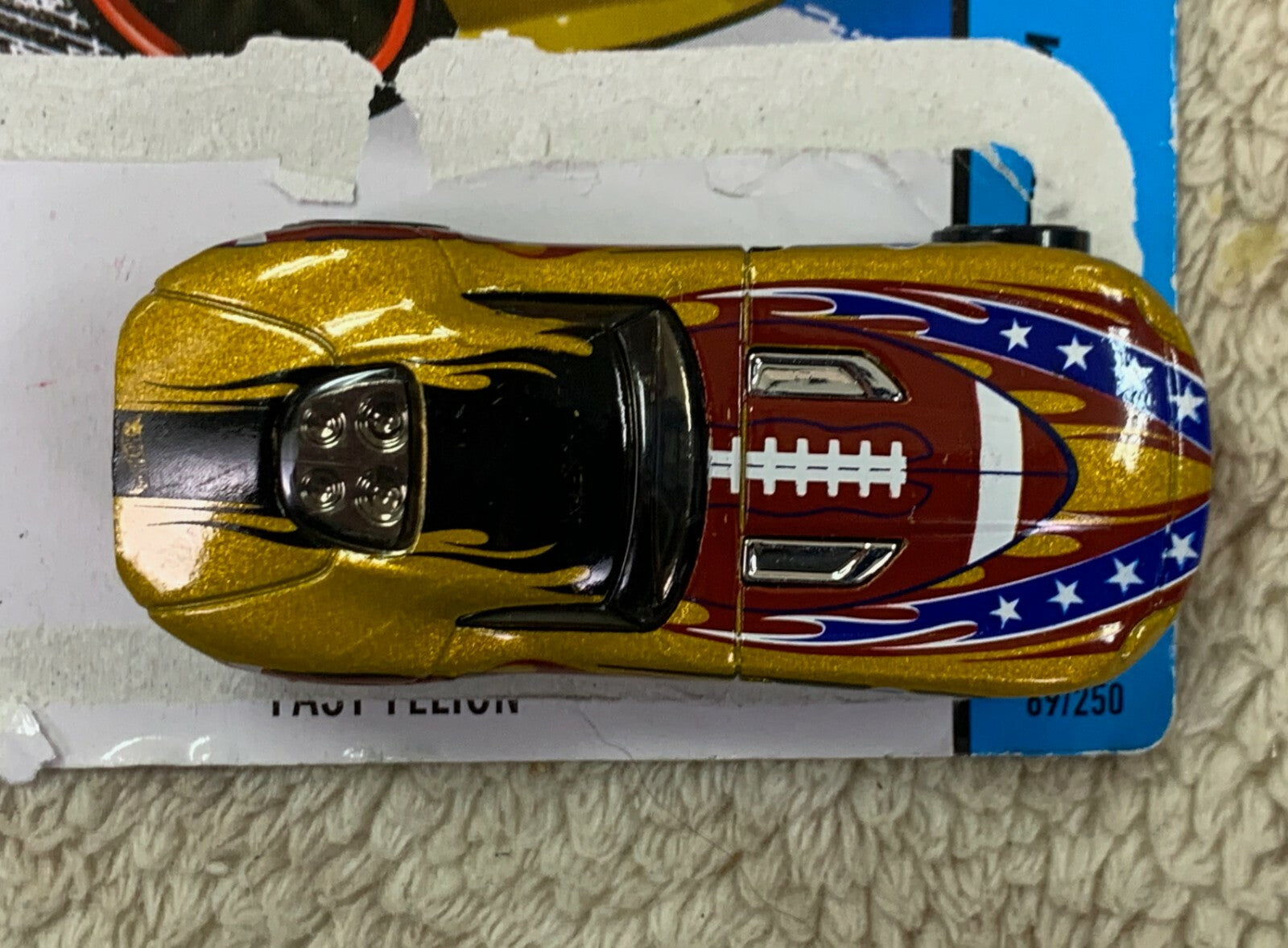 **********Hot Wheels FAST FELION Gold HIDDEN TREASURE HUNT HW City HW05*********