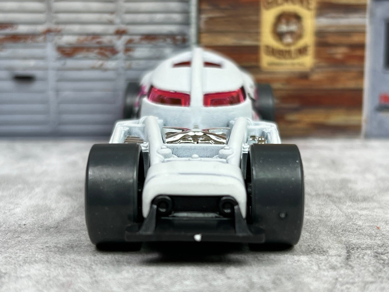 🔥🔥🔥Hot Wheels HW50 CONCEPT Matte White Pink 2018 Diecast Car C4🔥🔥🔥