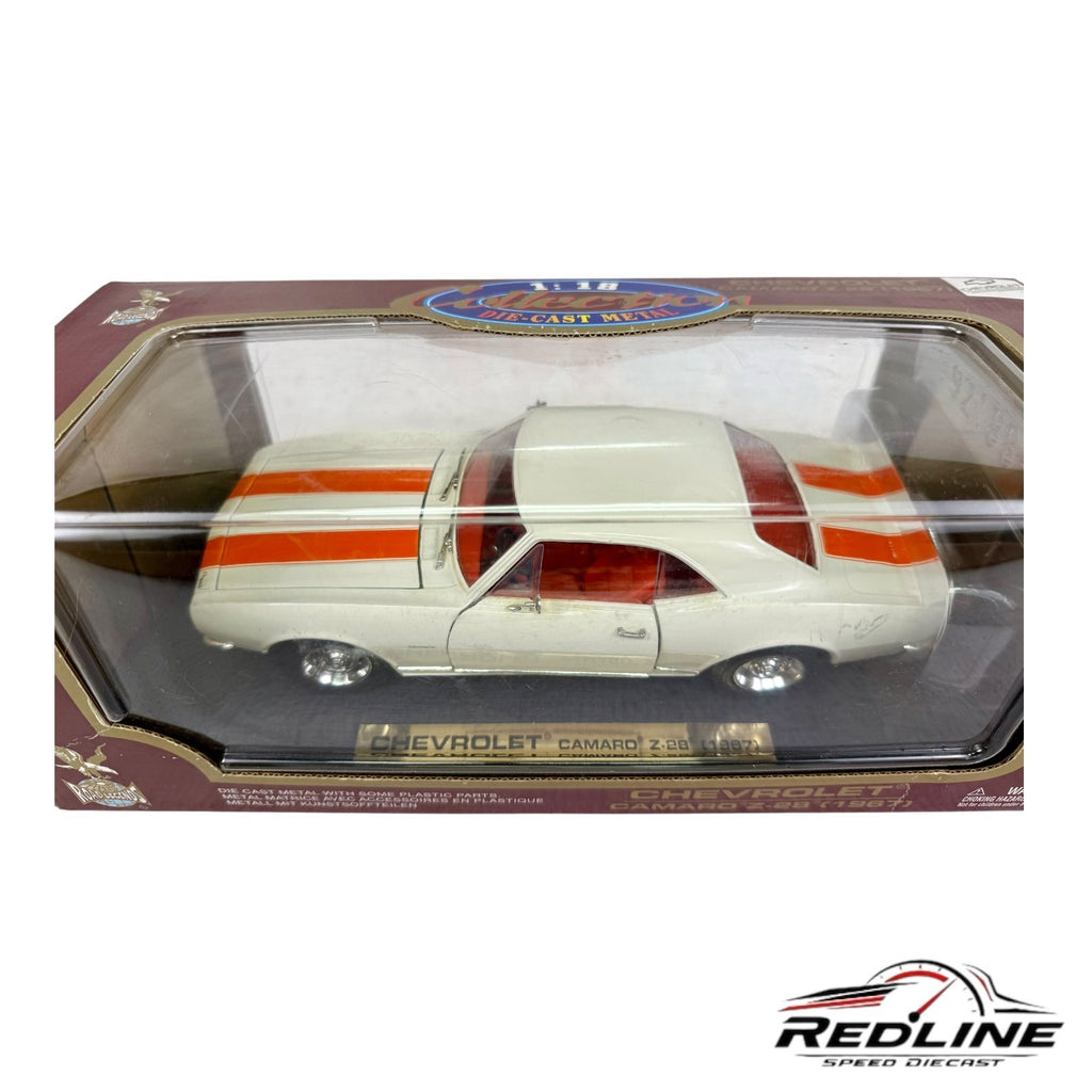 🇺🇸🇺🇸Road Legends 1967 Chevy Camaro Z/28 White/Orang Stripe 1:18🇺🇸🇺🇸