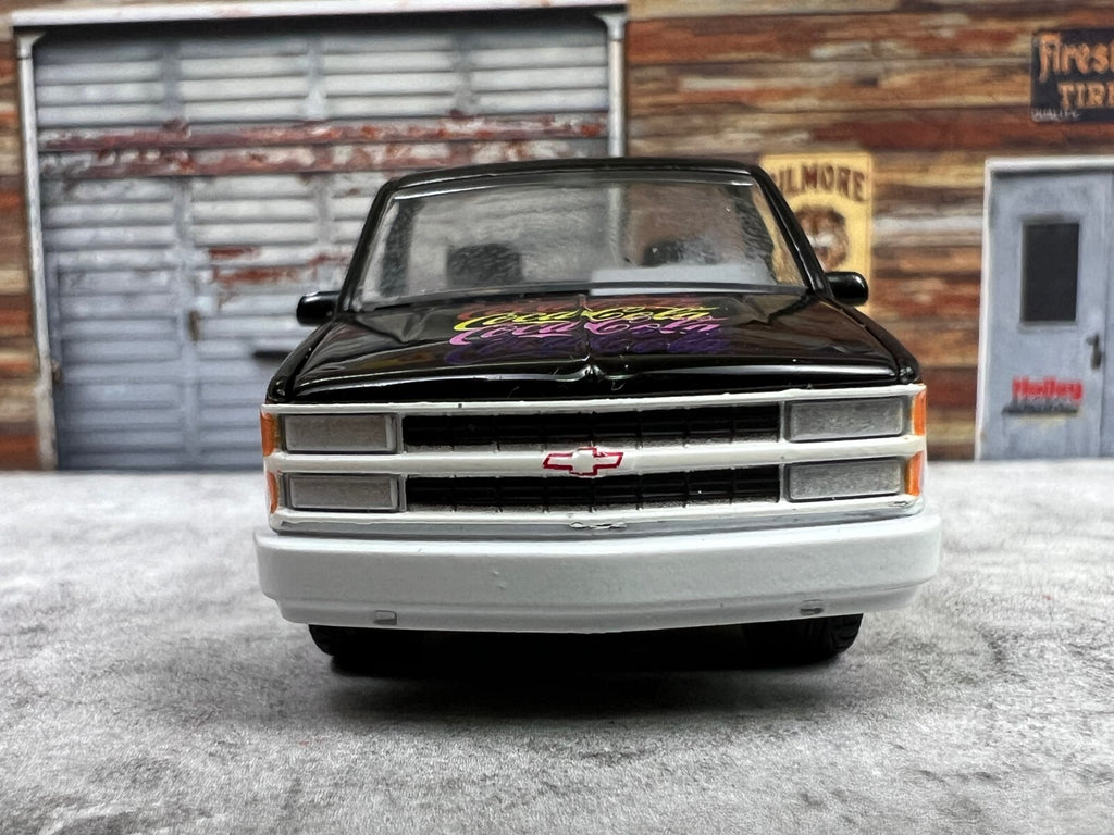🔥M2 Machines 1992 Chevrolet C1500 SS 454 Pickup Coke is it! Custom Redlines C5