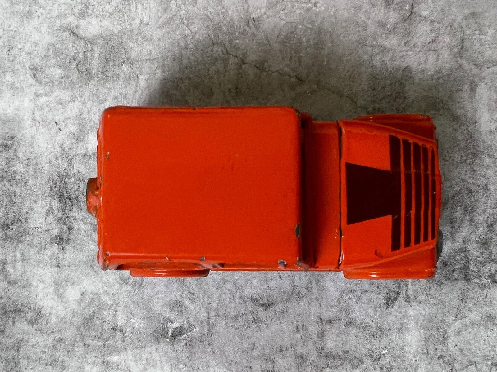 🔥🔥🔥Yatming #1603 Jeep CJ-7 Hard Top Orange w/Metal Base CJ7 C3🔥🔥🔥