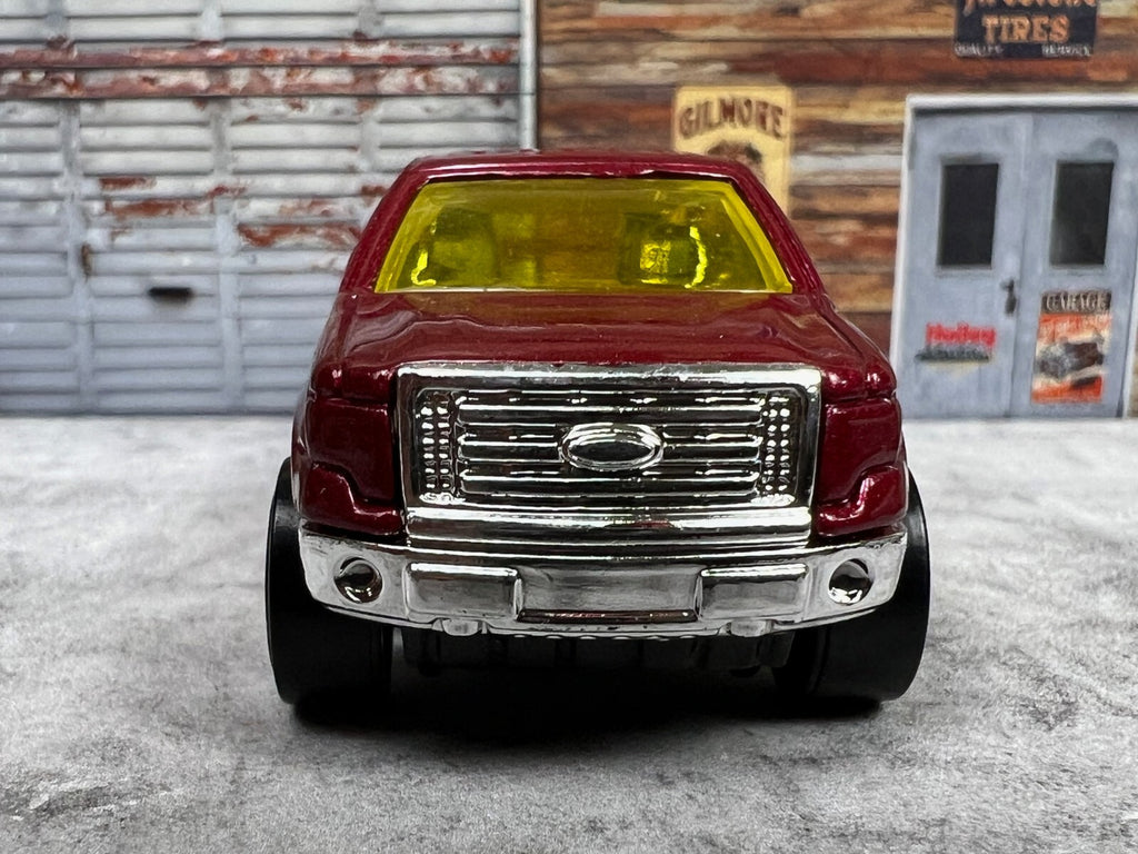🔥🔥🔥Hot Wheels 2009 Ford F-150 Red w/ Flames Pickup Truck C17🔥🔥🔥