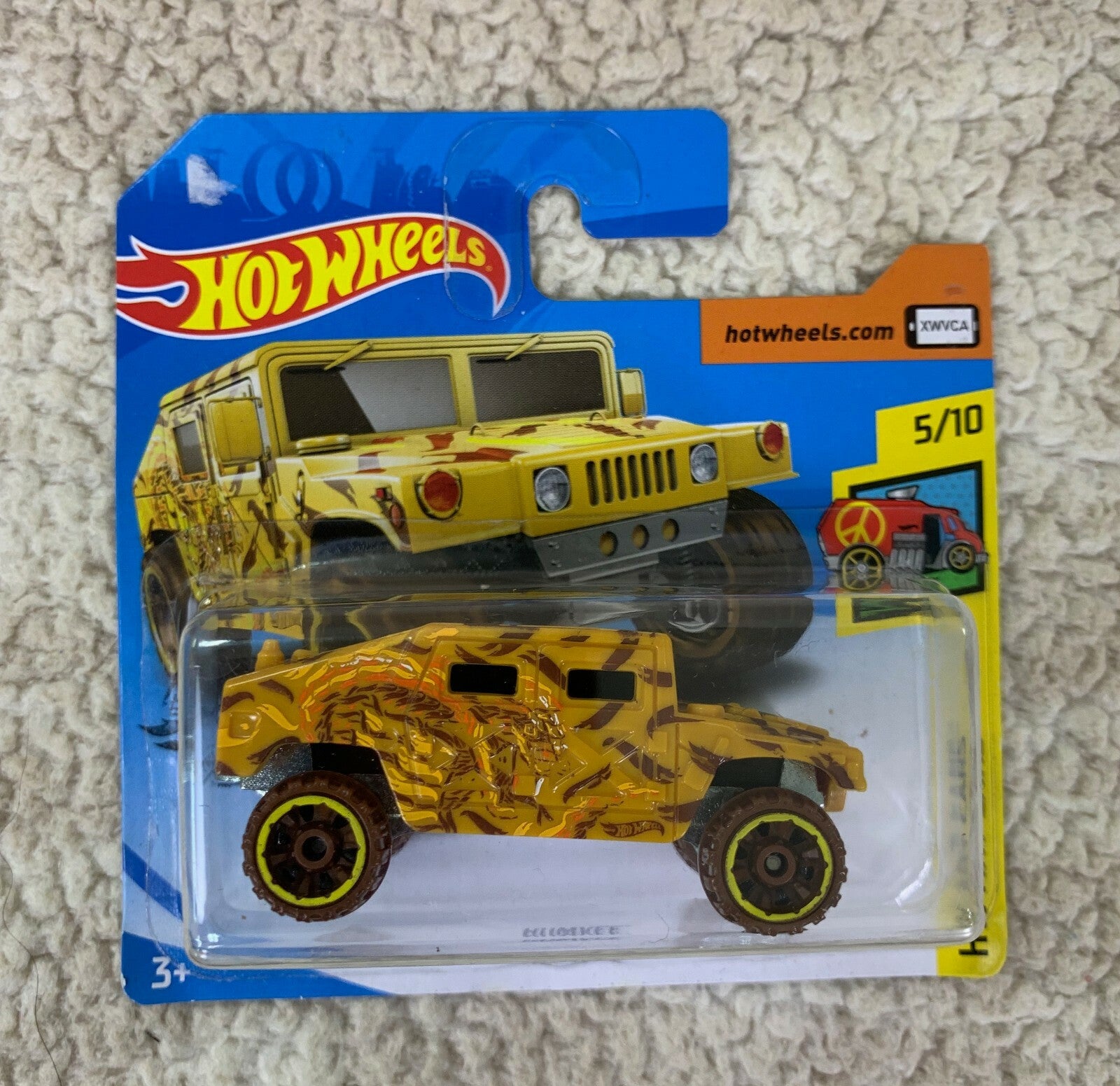 ******Hot Wheels Humvee HW Art Cars Series 5/10 SHORT CARD 1/64 Scale  HW06*****