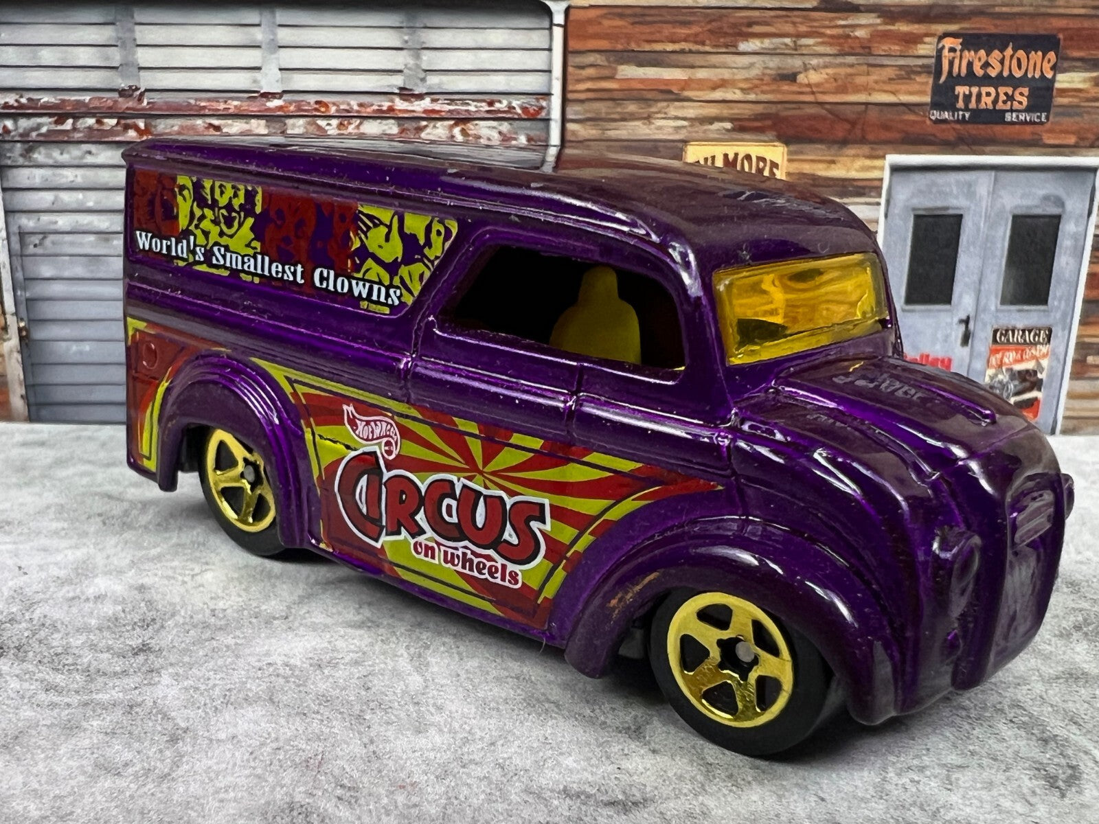 🔥🔥🔥 Hot Wheels Circus On Wheels Series Dairy Delivery C8🔥🔥🔥