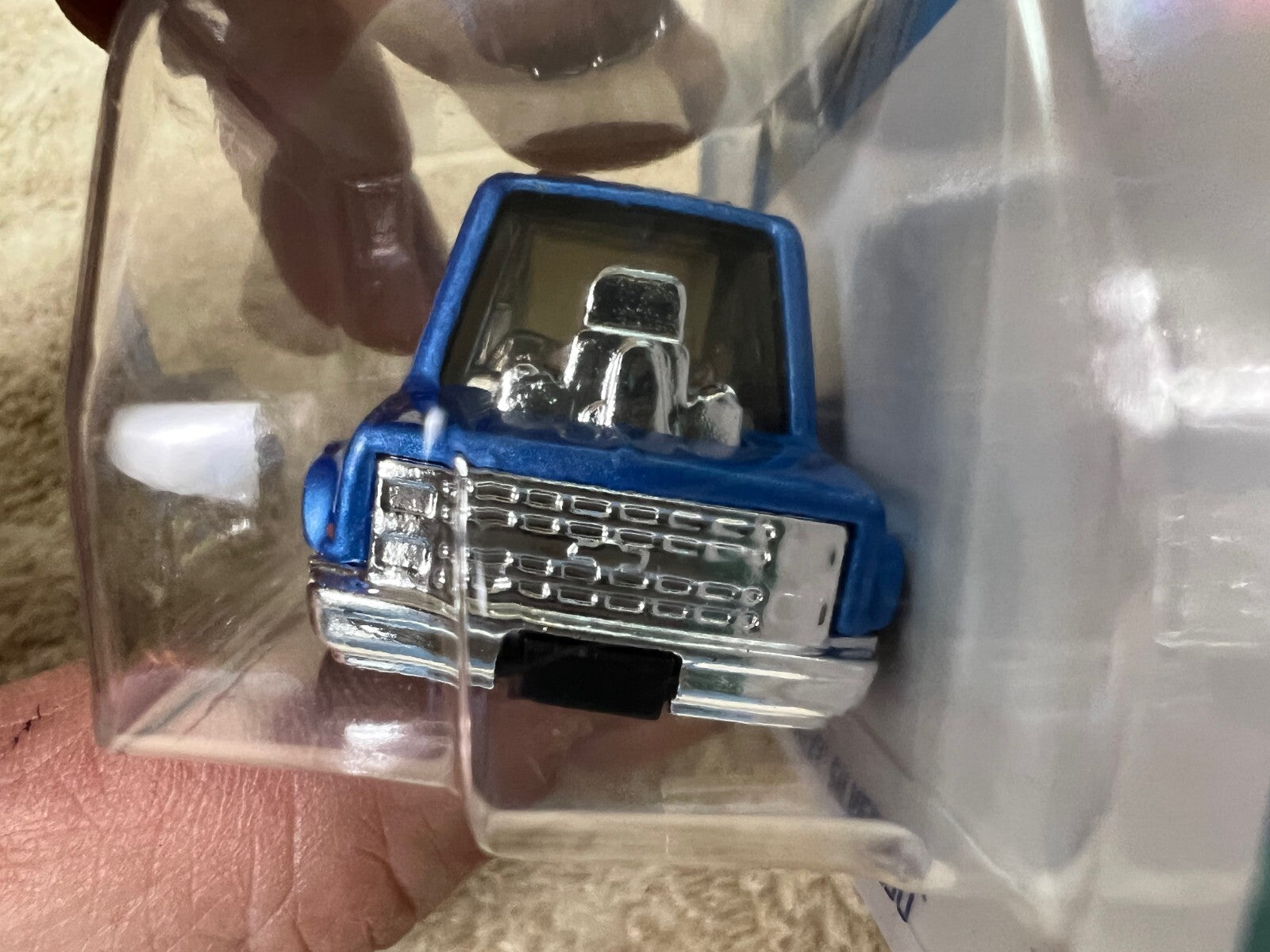 🇺🇸Hot Wheels Toon'd '83 Chevy Silverado Tooned Series  Blue NEW HW05🇺🇸