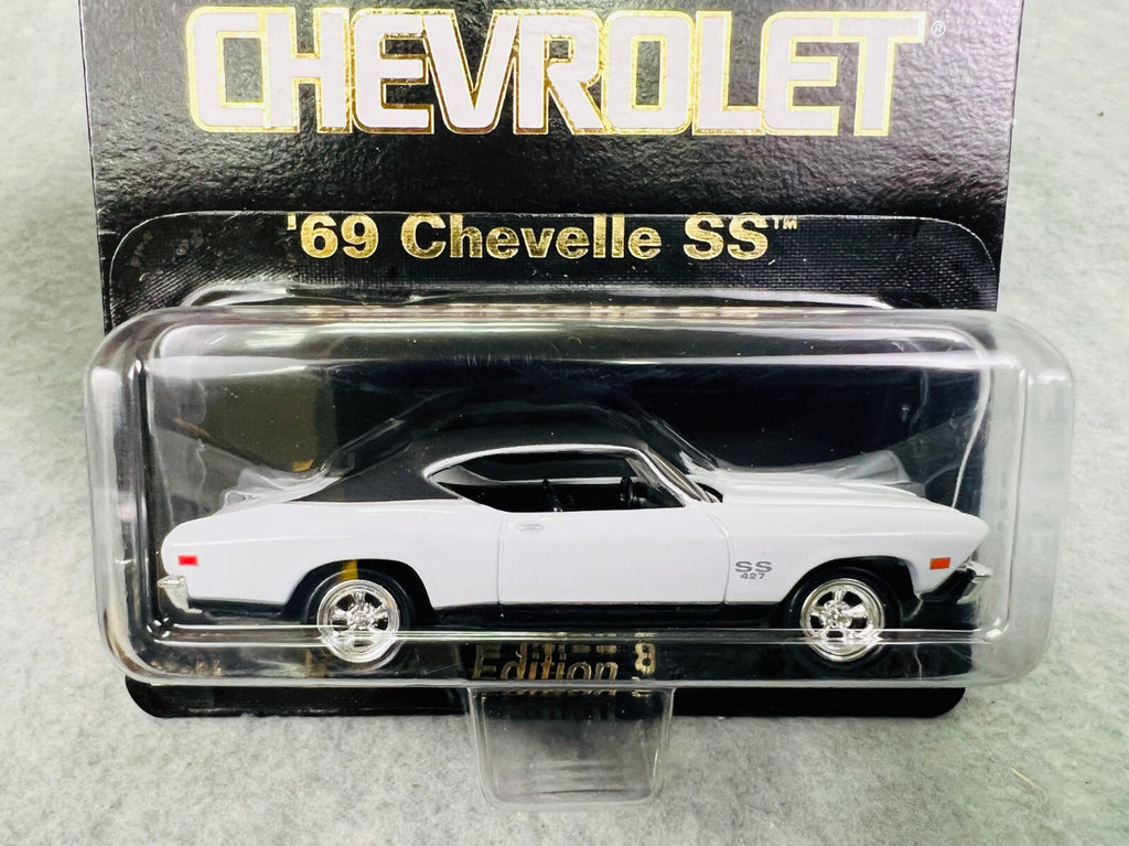 🔥🔥Hot Wheels Hot Rod Magazine Street Machines '69 Chevelle SS WHITE🔥🔥