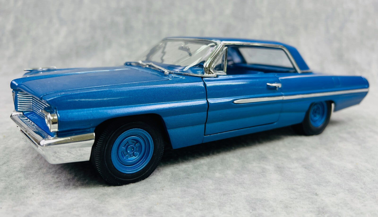 🔥AMERICAN MUSCLE ERTL 1962 PONTIAC CATALINA 421SD  BLUE HOBBY EDITION 1 OF 5000