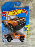 🔥🔥🔥Hot Wheels 2019 '87 Dodge D100 #128/250 Orange K&N HW19🔥🔥🔥