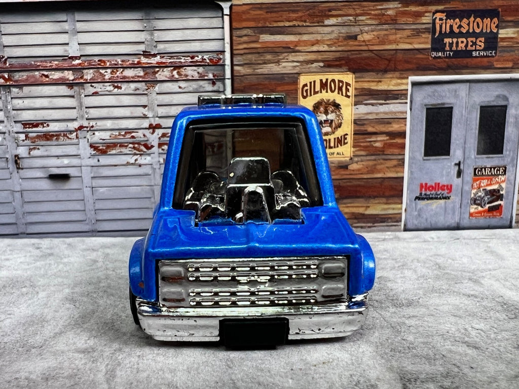 🔥🔥🔥Hot Wheels Toon'd 83 Chevy Silverado Tooned  Blue C13🔥🔥🔥