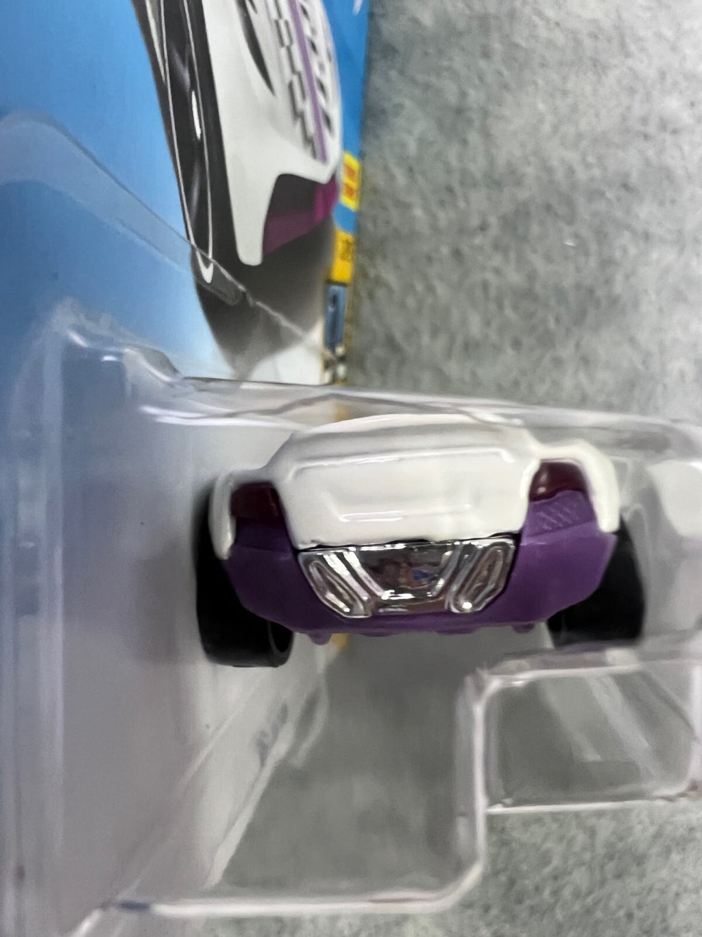 🔥🔥🔥Hot Wheels VELOCITA White Queen  HW Checkmate H27🔥🔥🔥