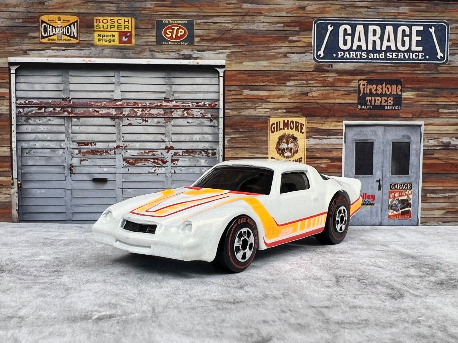 🔥🔥🔥Hot Wheels The Hot Ones '78 Camaro Z28 White Chase🔥🔥🔥