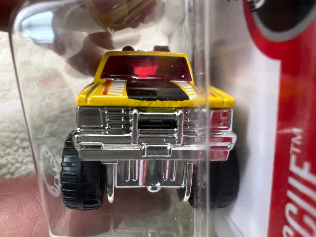 🇺🇸🇺🇸Hot Wheels HW Rescue Chevy Blazer 4x4 Yellow Fire Rescue HW18🇺🇸🇺🇸