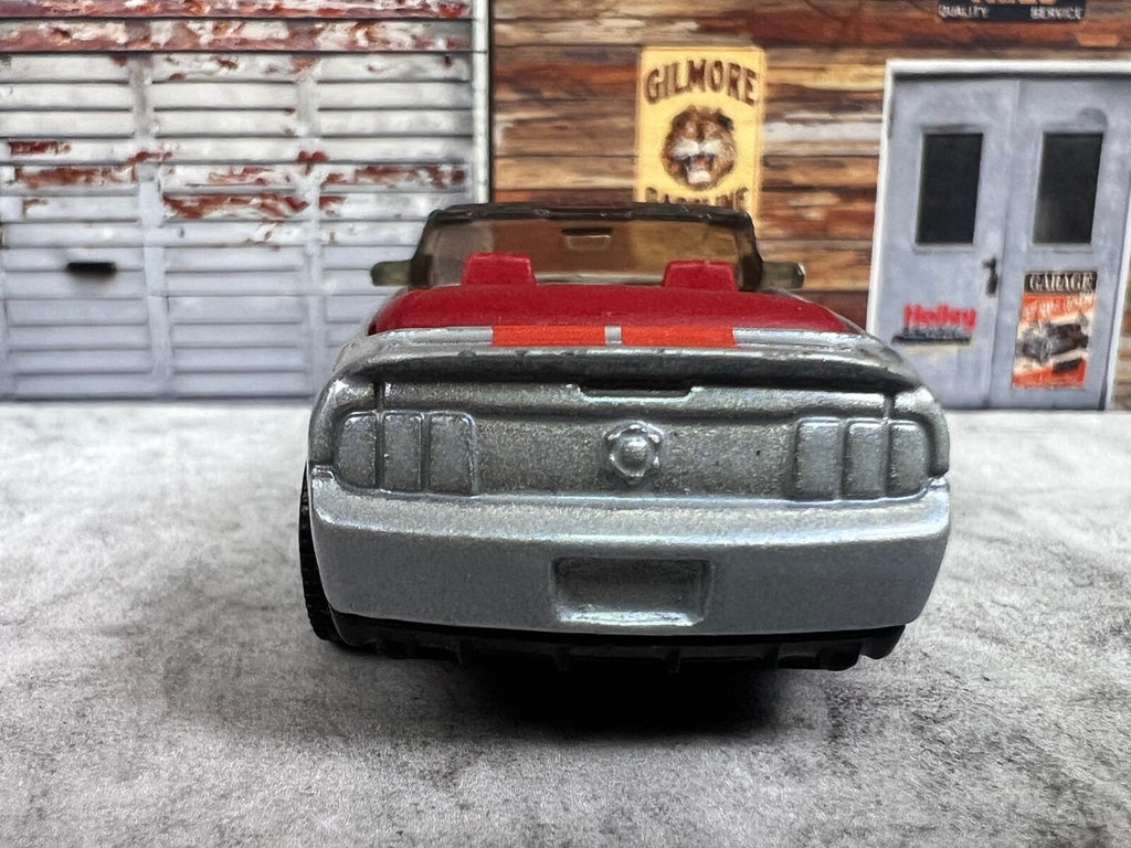 🔥🔥🔥Hot Wheels 07 Shelby GT500 Convertible Silver/Red C9🔥🔥🔥