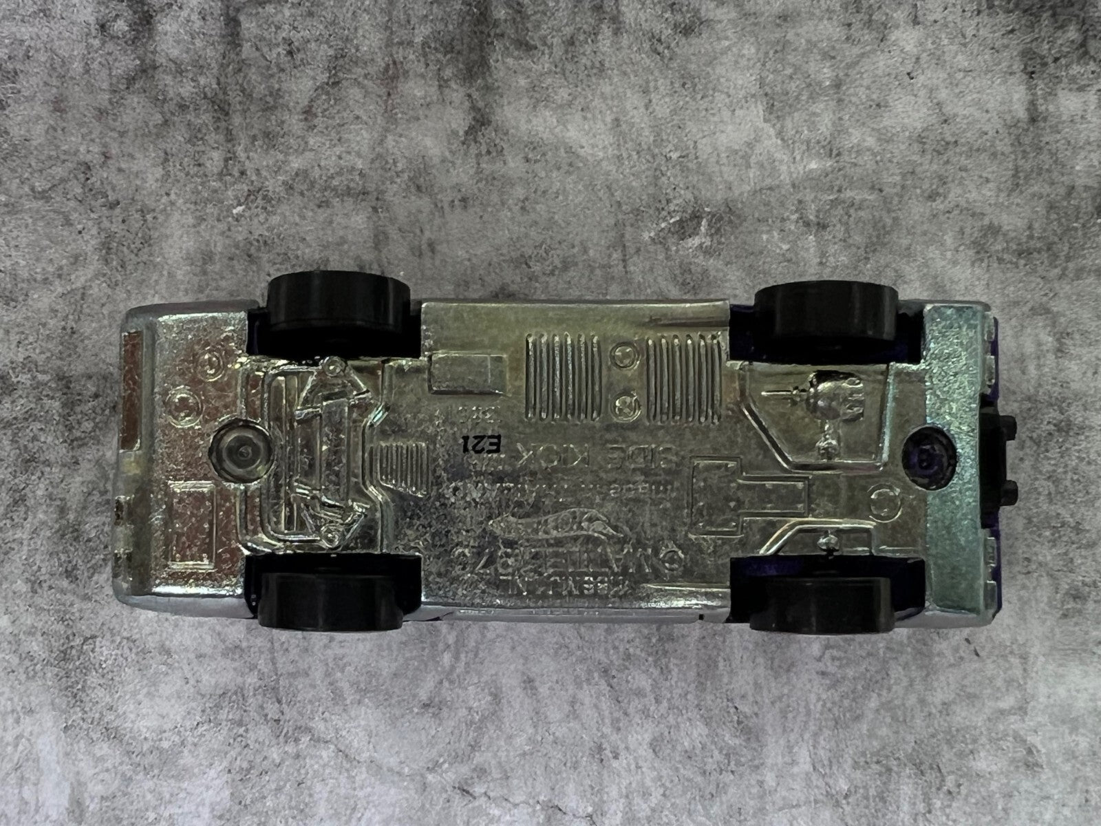 🔥🔥Hot Wheels 2011 Exclusive The Hot Ones Series Side Kick Chase Open Card🔥🔥