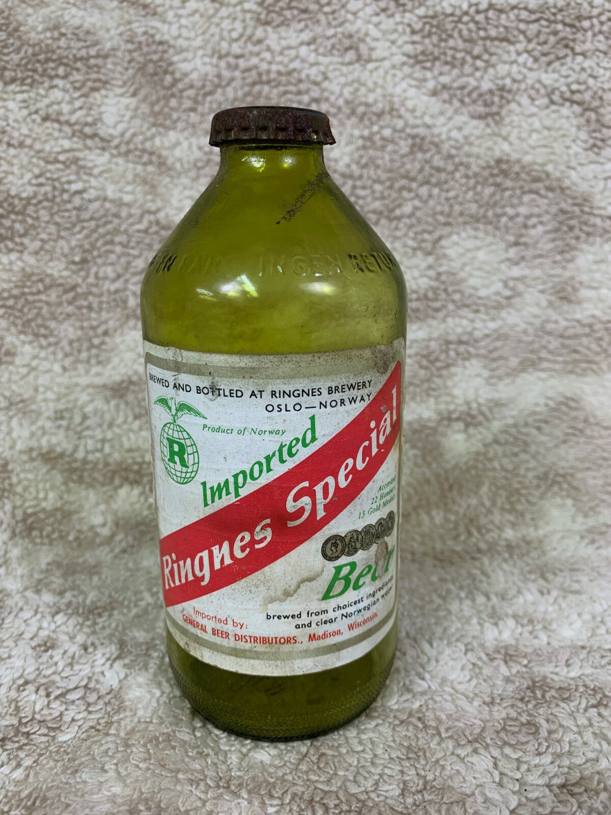 Vintage RINGNES SPECIAL Imported Green Glass Beer Bottle w/ Cap Norway EMPTY BB2