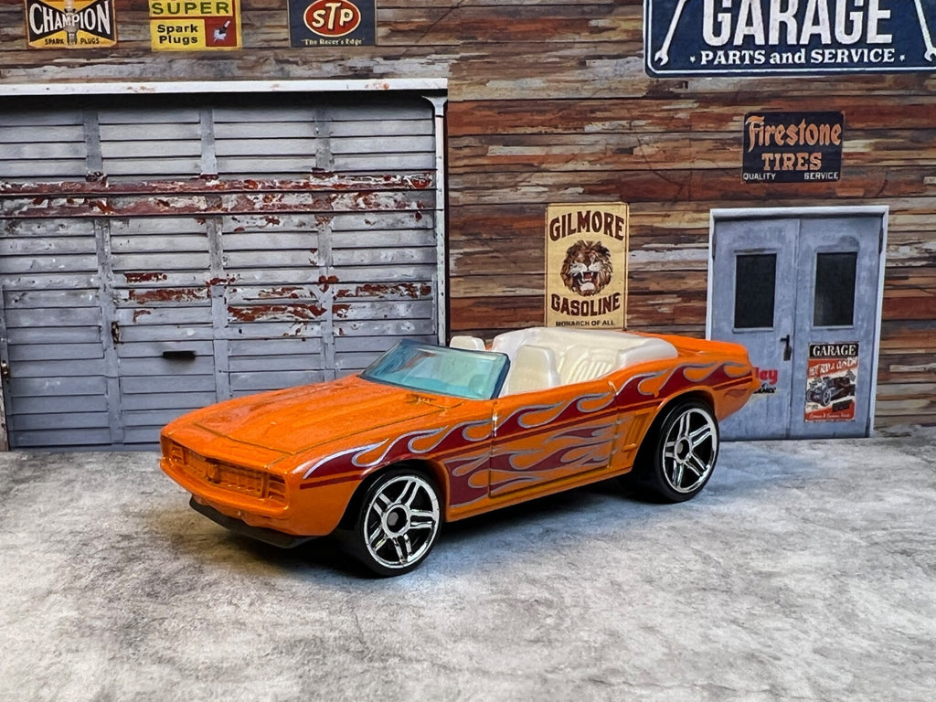 🔥🔥Hot Wheels 2006 Mattel 69 Camaro Convertible Orange Flames C6🔥🔥