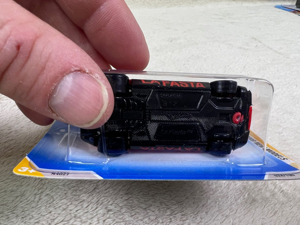 Hot Wheels #24 New Models 24/42 LA FASTA Red HW12