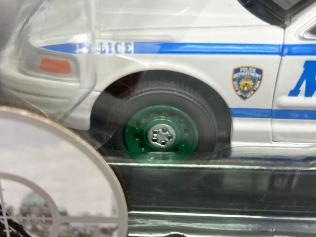 🚔🚔 GreenLight NYPD Police  2011 Ford Crown Victoria Quantico CHASE 1/24🚔🚔