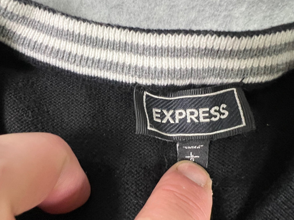 🔥🔥🔥Express Mens White Long Sleeve V-neck Sweater Size Large 🔥🔥🔥