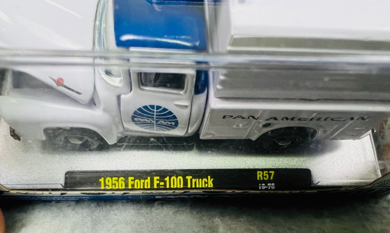 ✈️✈️M2 Machines Auto Thentics R57 1956 Pan Am Ford F-100 Utility Truck H26✈️✈️