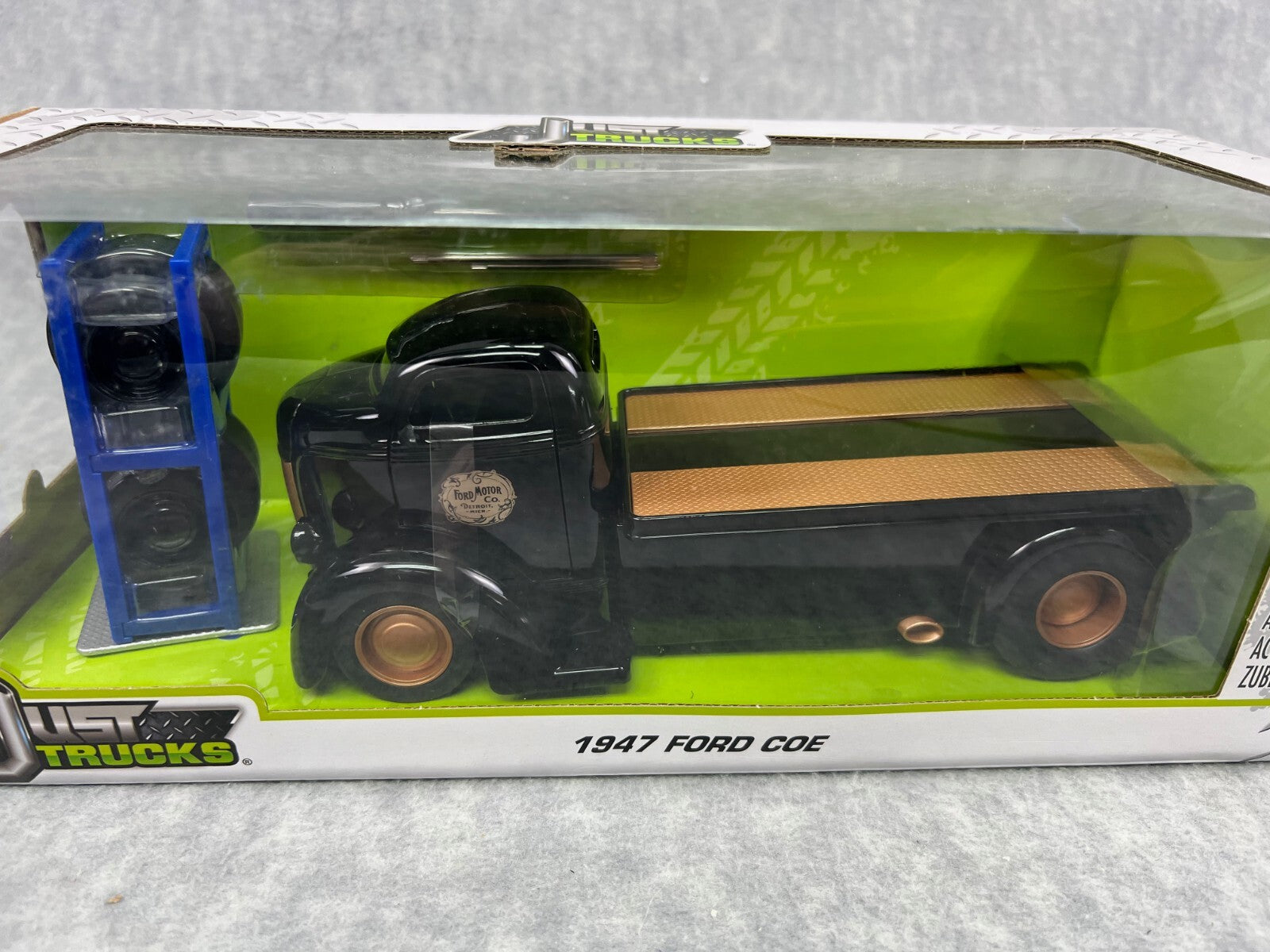 🇺🇸🇺🇸Jada Just Trucks 1947 Ford COE Black  w/Extra Wheels 1:24 Scale 🇺🇸🇺🇸