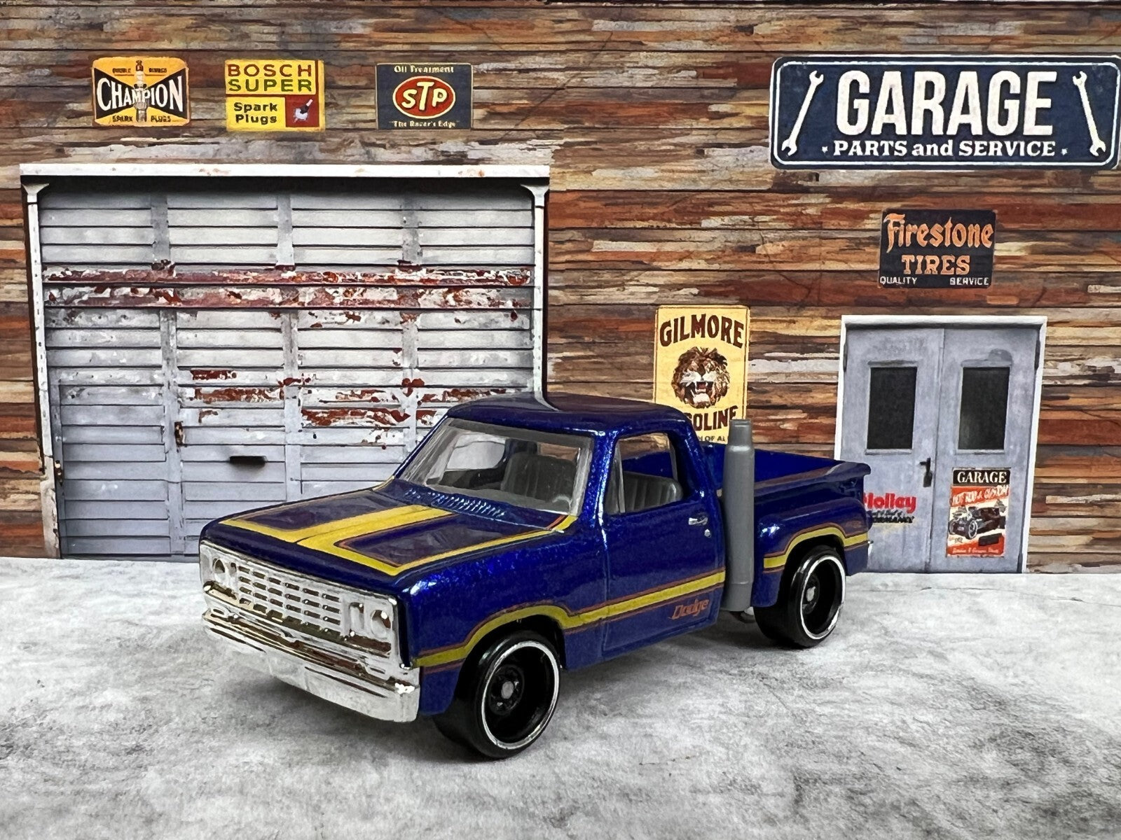 🇺🇸🇺🇸🇺🇸Hot Wheels 2'78 DODGE LI'L RED EXPRESS PICKUP  C10🇺🇸🇺🇸🇺🇸