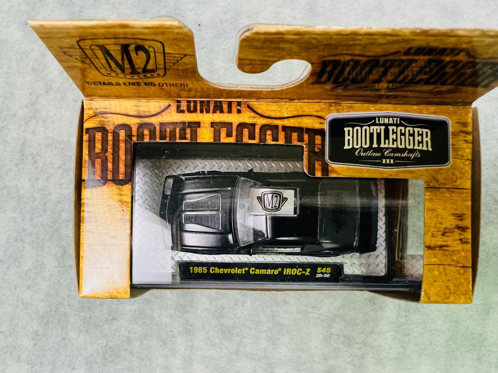 🇺🇸🇺🇸🇺🇸M2 Machines Bootlegger 1985 Chevrolet Camaro Iroc-Z H14🇺🇸🇺🇸🇺🇸