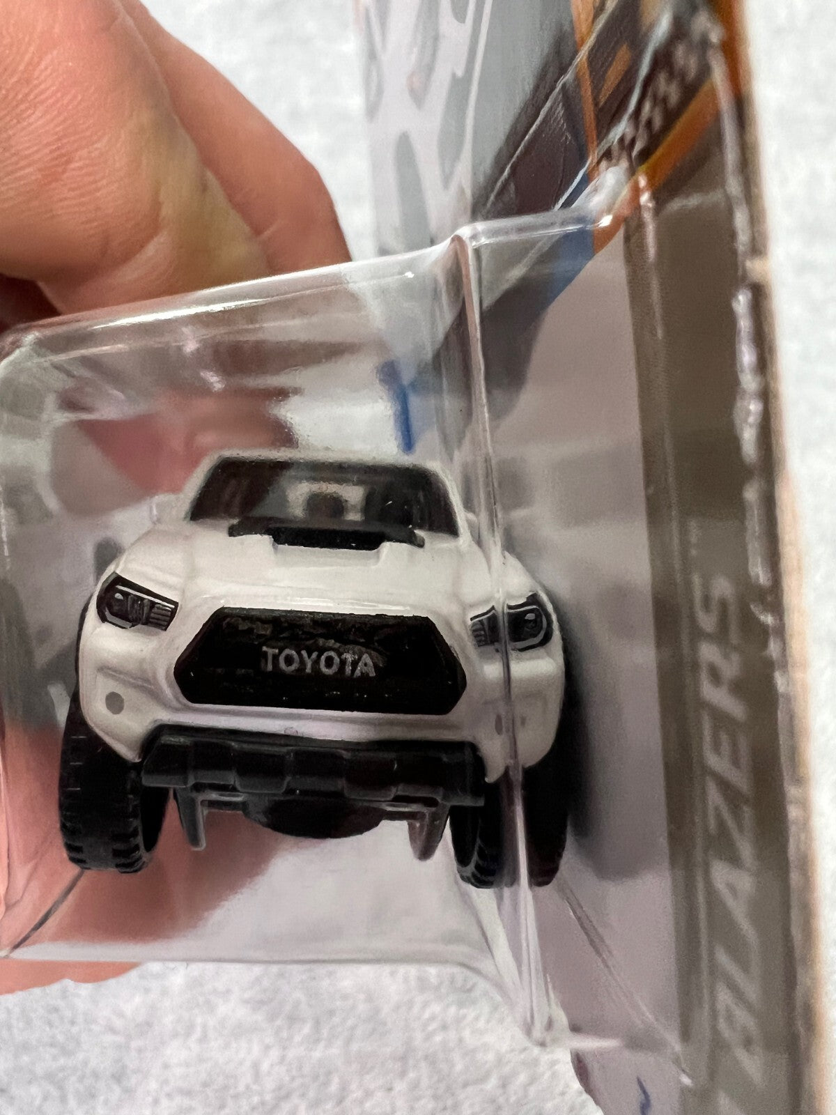 🔥🔥🔥Hot Wheels '20 Toyota Tacoma White w/Blue Rims HW Baja Blazers HW21🔥🔥🔥