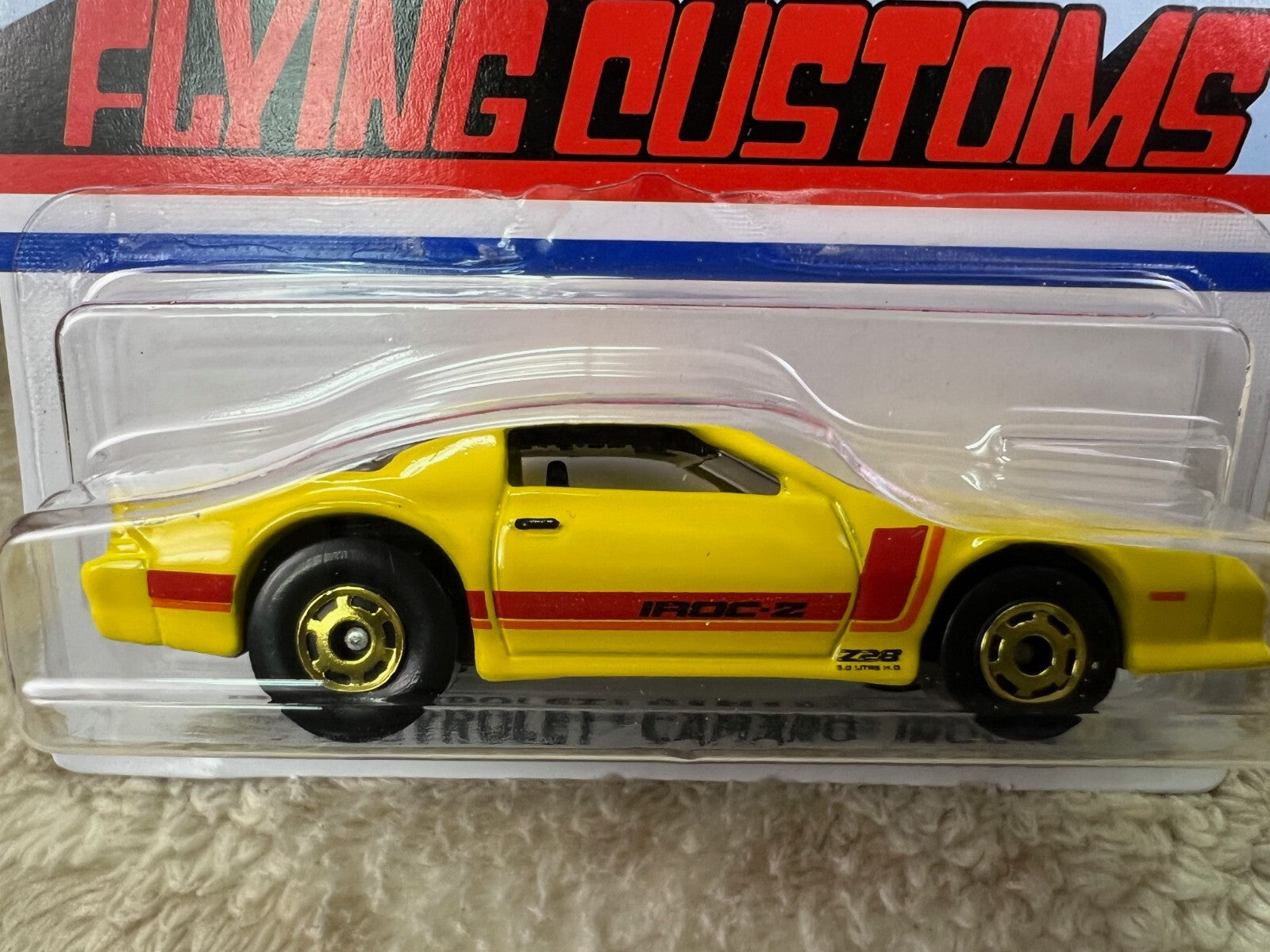 🇺🇸Hot Wheels Flying Customs  Yellow  '85 CHEVROLET CAMARO IROC-Z  HW19🇺🇸
