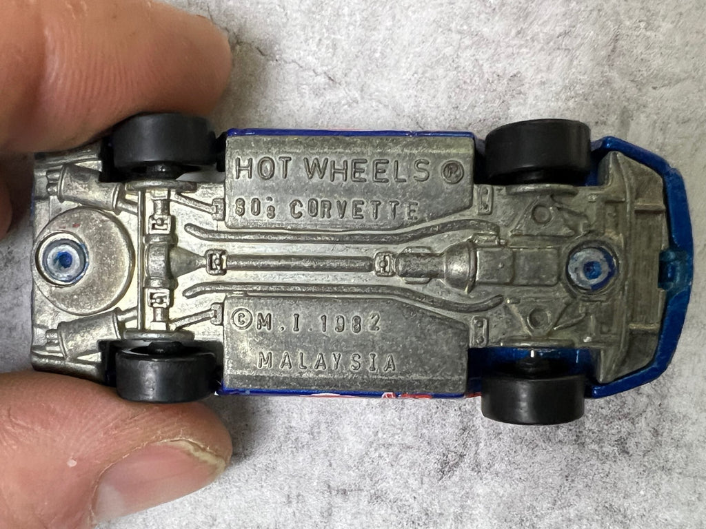 🔥🔥🔥Hot Wheels '80s Corvette Race Team Series 3 C16🔥🔥🔥