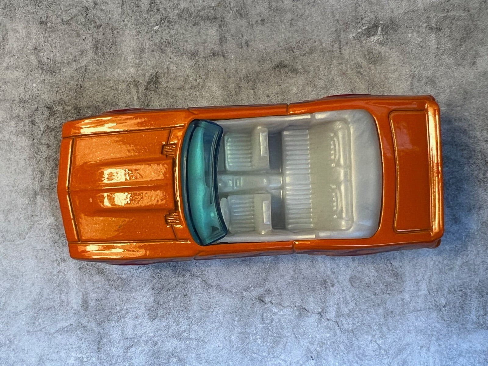 🔥🔥Hot Wheels 2006 Mattel 69 Camaro Convertible Orange Flames C6🔥🔥