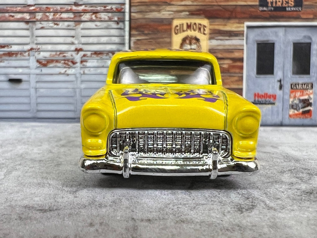 🔥🔥🔥Hot Wheels 2006 '55 Chevy Yellow Purple Flames C1🔥🔥🔥