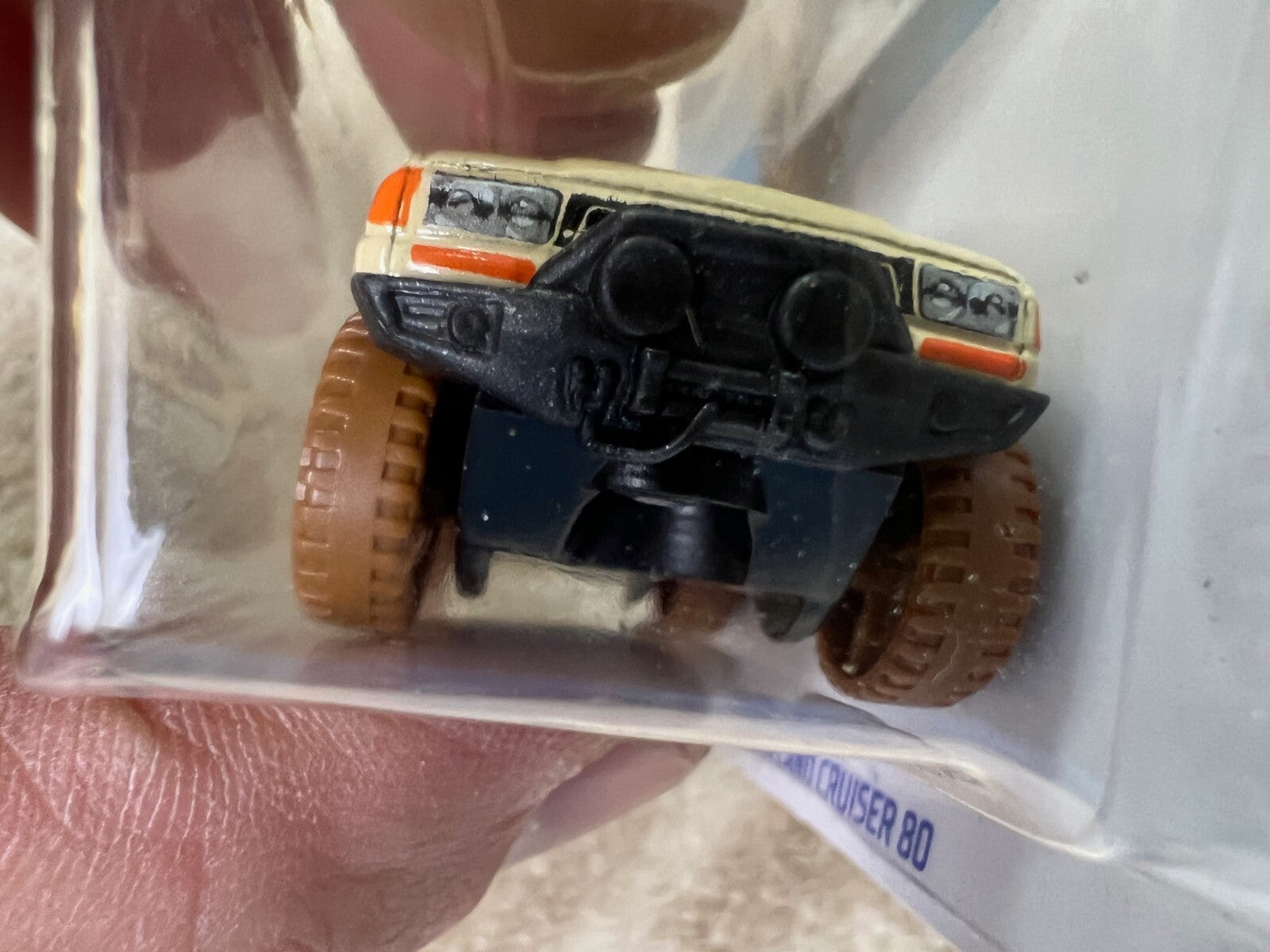 🔥🔥🔥🔥HOT WHEELS MUD STUDS TAN TOYOTA LAND CRUISER 80 HW05🔥🔥🔥🔥
