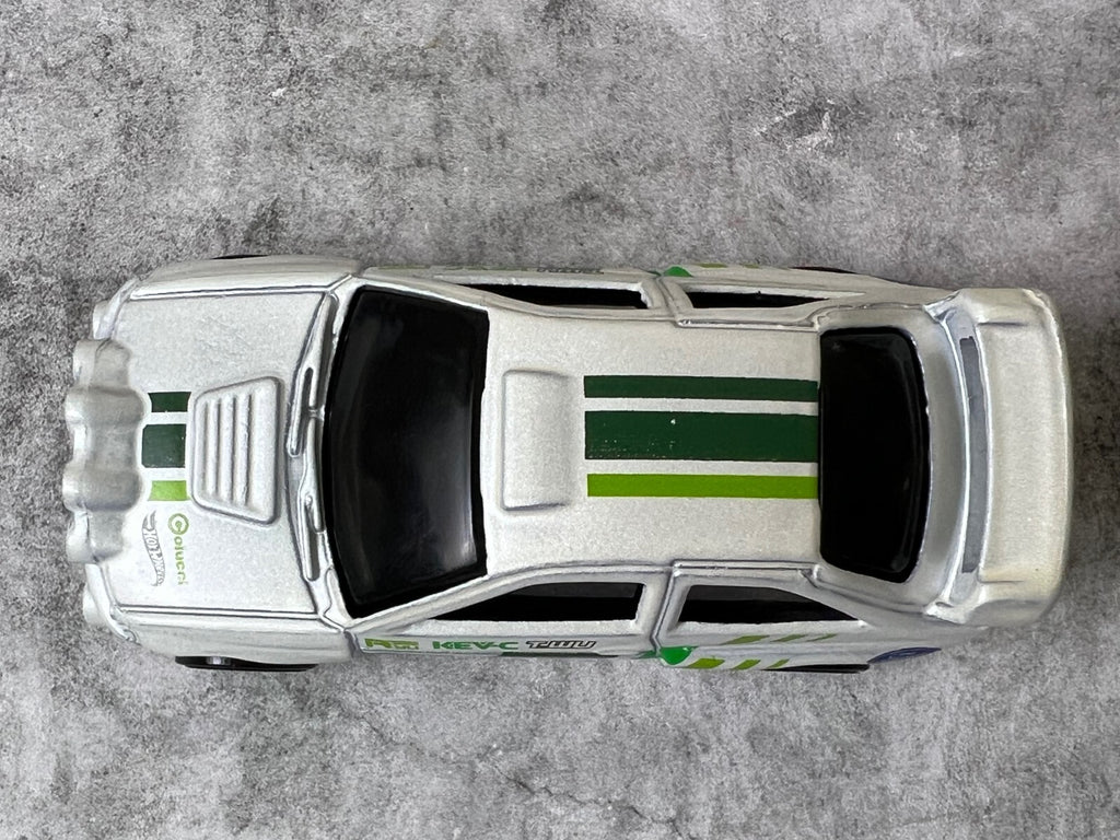 🔥🔥🔥🔥Hot Wheels Nightburnerz Ford Escort Rally White Green 🔥🔥🔥🔥