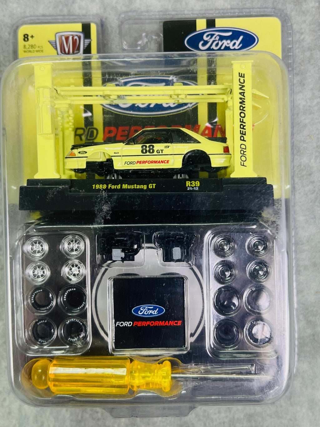 🐎🐎M2 Machines Model Kit 1988 Ford Mustang GT R39 21-12 H28🐎🐎