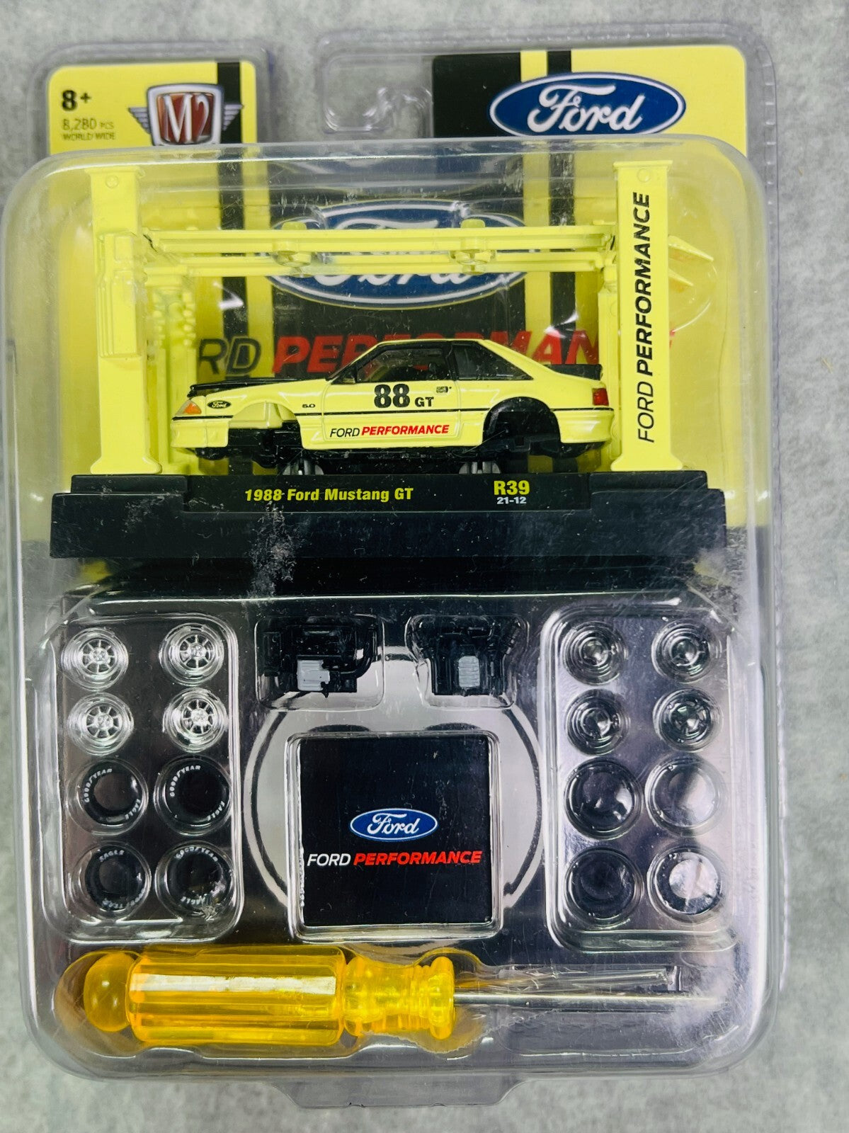 🐎🐎M2 Machines Model Kit 1988 Ford Mustang GT R39 21-12 H28🐎🐎