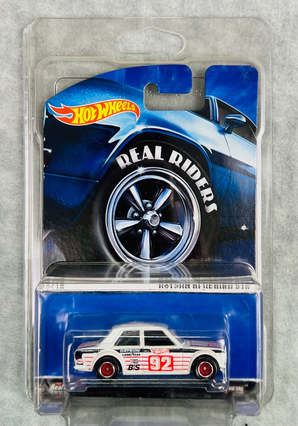 🎌🎌🎌Hot Wheels Nissan Datsun Bluebird 510 White w/Real Riders HW23🎌🎌🎌