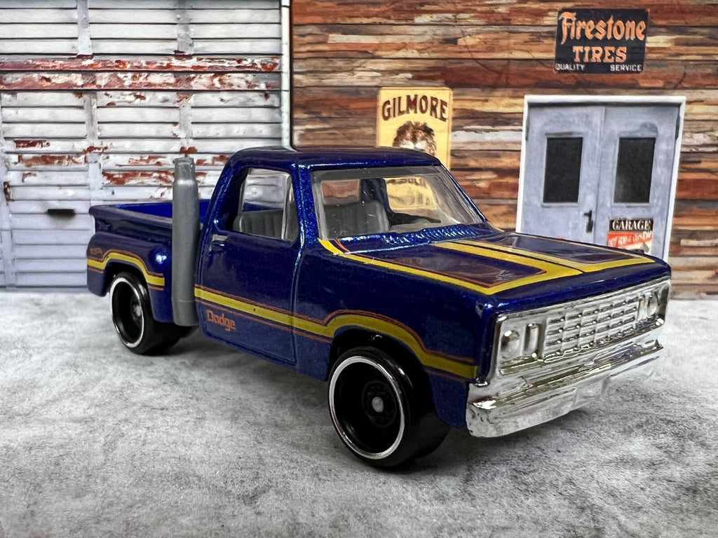 🇺🇸🇺🇸🇺🇸Hot Wheels 2'78 DODGE LI'L RED EXPRESS PICKUP  C10🇺🇸🇺🇸🇺🇸